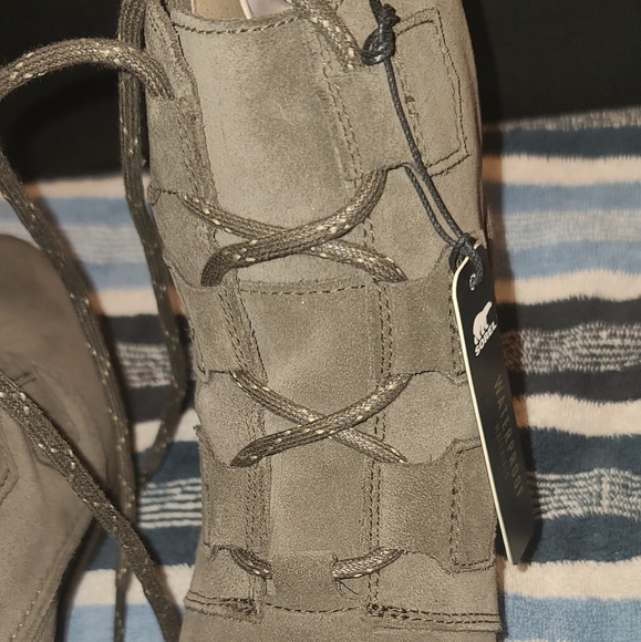 Sorel Boots - Picture 11 of 16